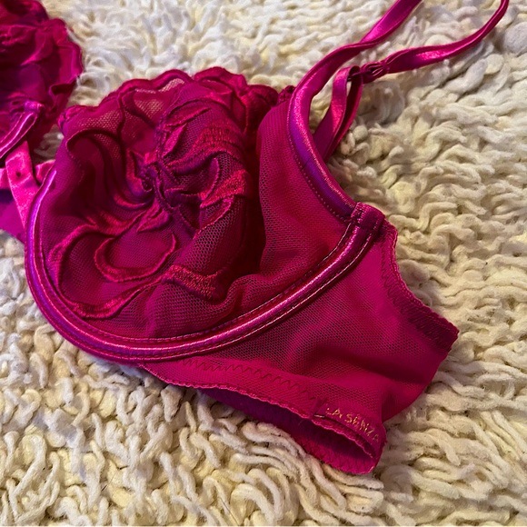La Senza Lace Bra - Picture 4 of 4